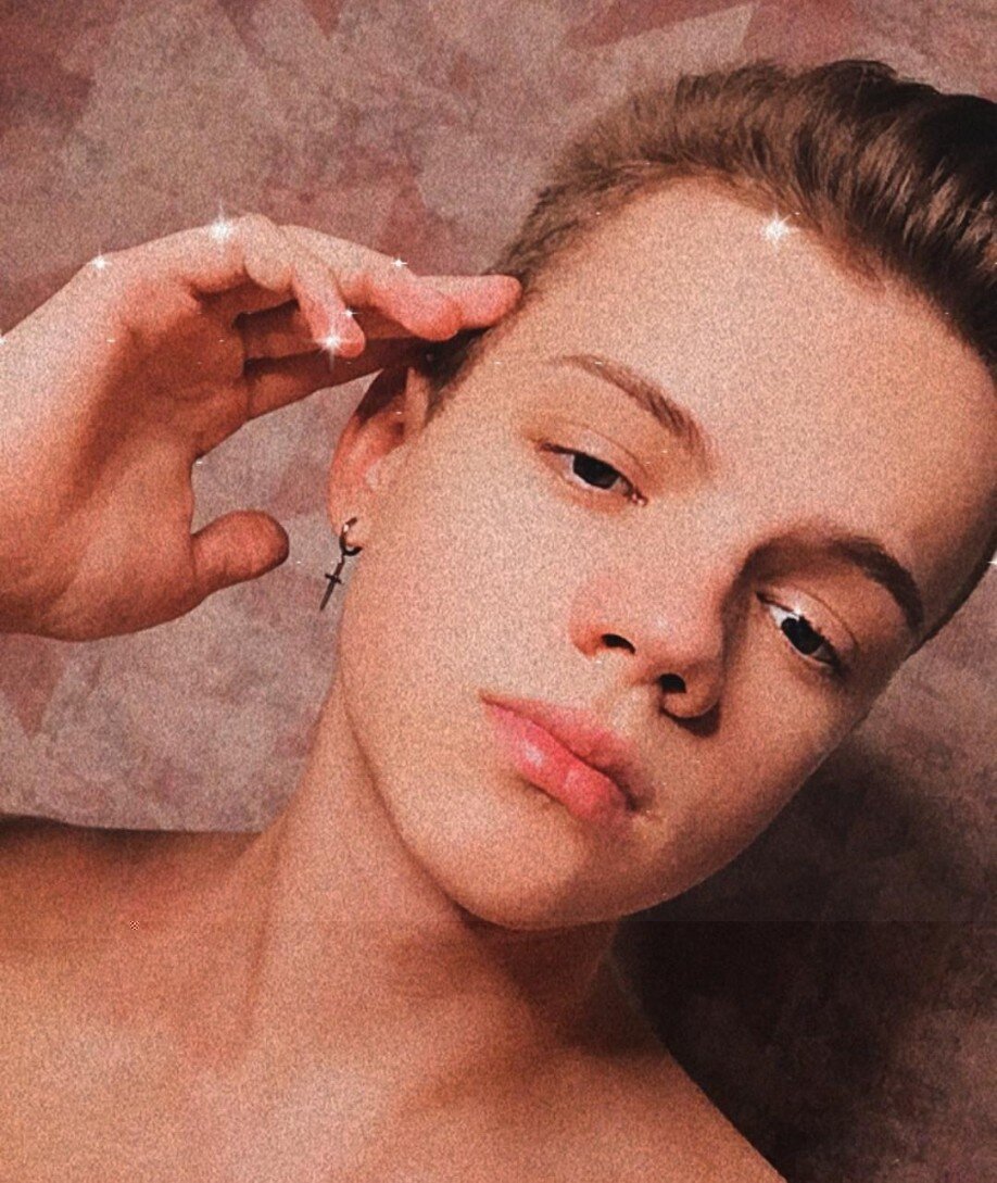 Montygreenfree (@monty_green_free), OnlyFans creator