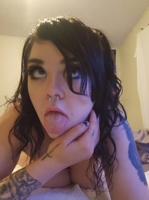 Mooberrybunny (@mooberrybunny), OnlyFans creator
