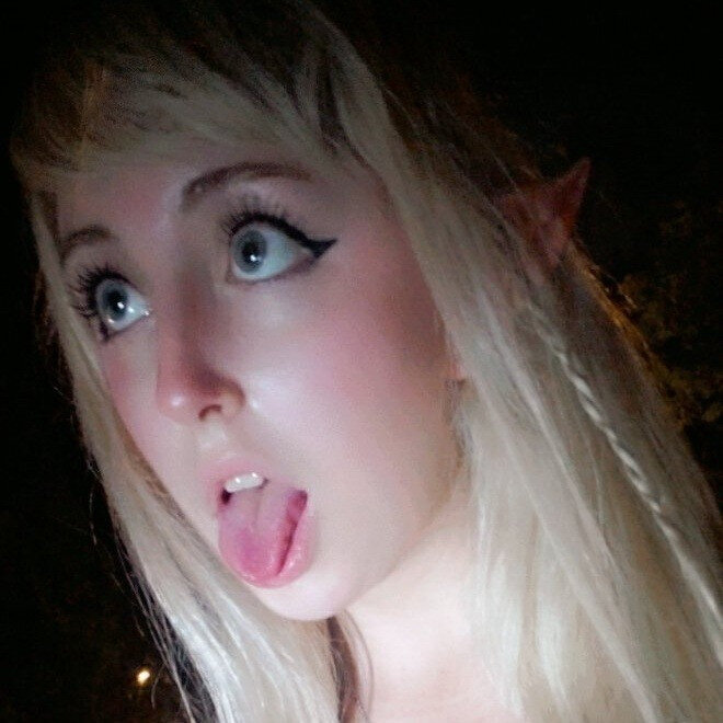 Moonirl (@moon_irl), OnlyFans creator