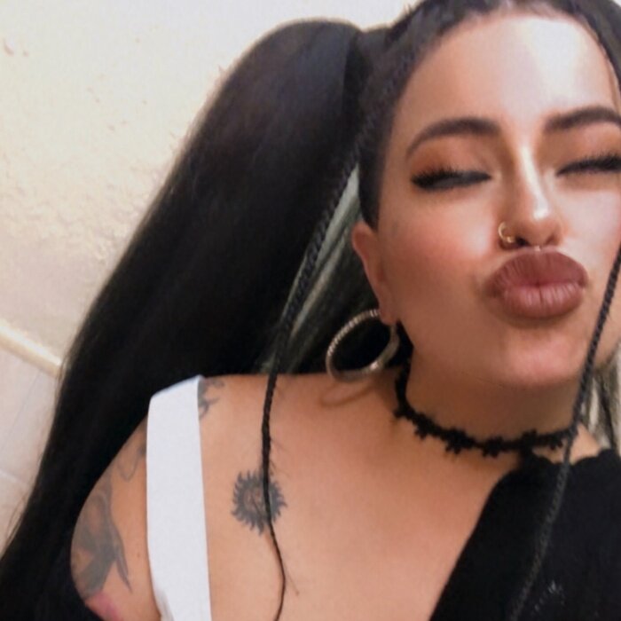 Mooncaaakess (@mooncaaakess), OnlyFans creator