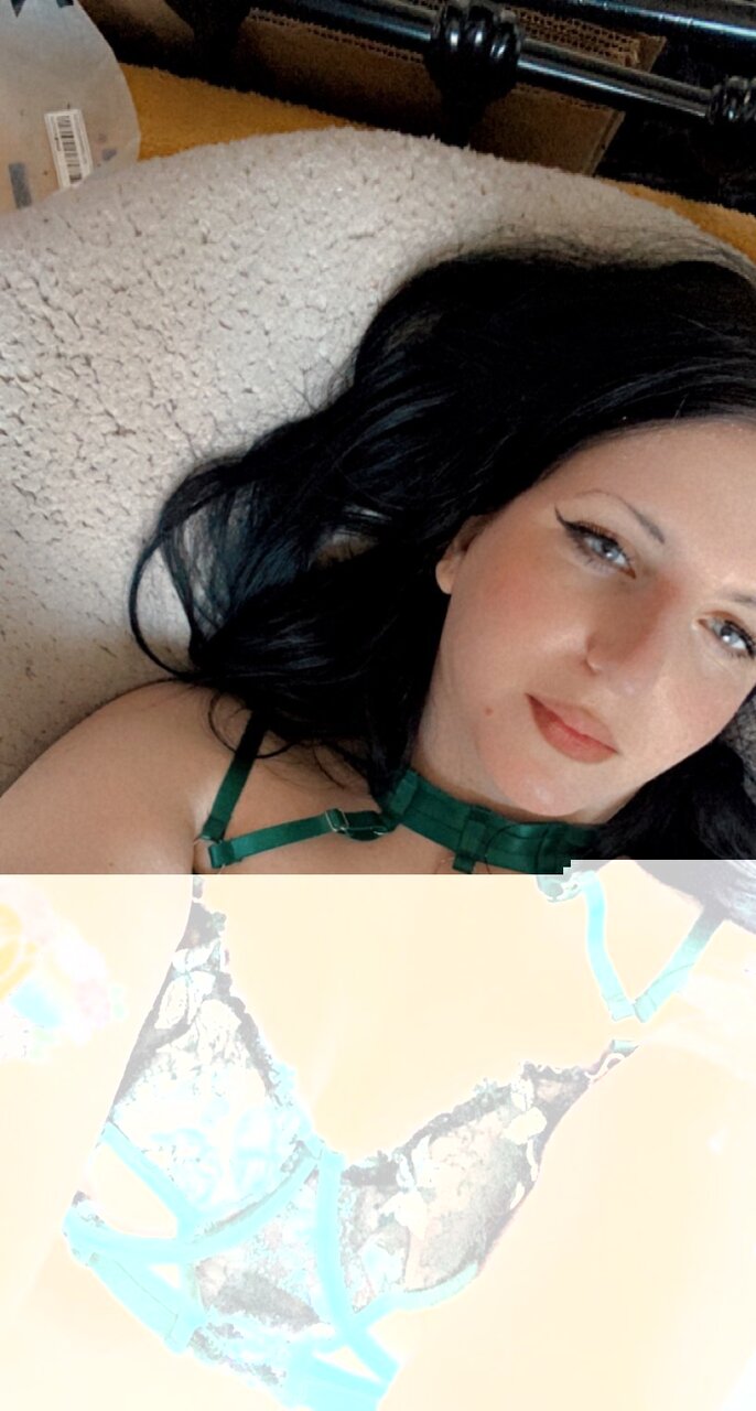 Moonxevie (@moonxevie), OnlyFans creator