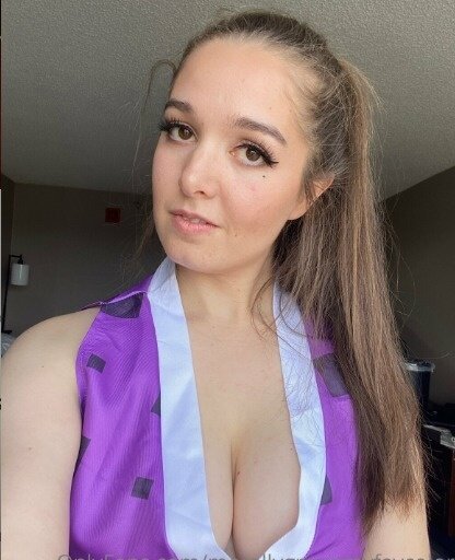 Morallygreyismyfavcolor (@morallygreyismyfavcolor), OnlyFans creator