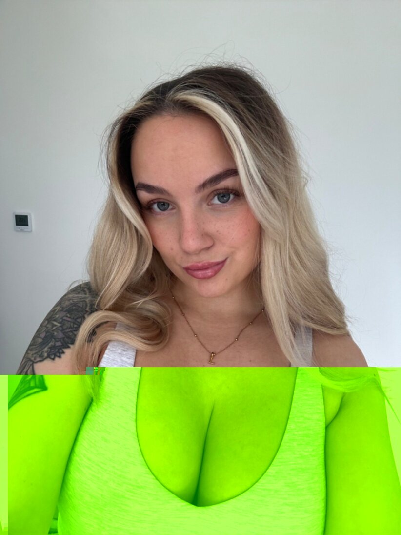 Morelunalotton (@morelunalotton), OnlyFans creator