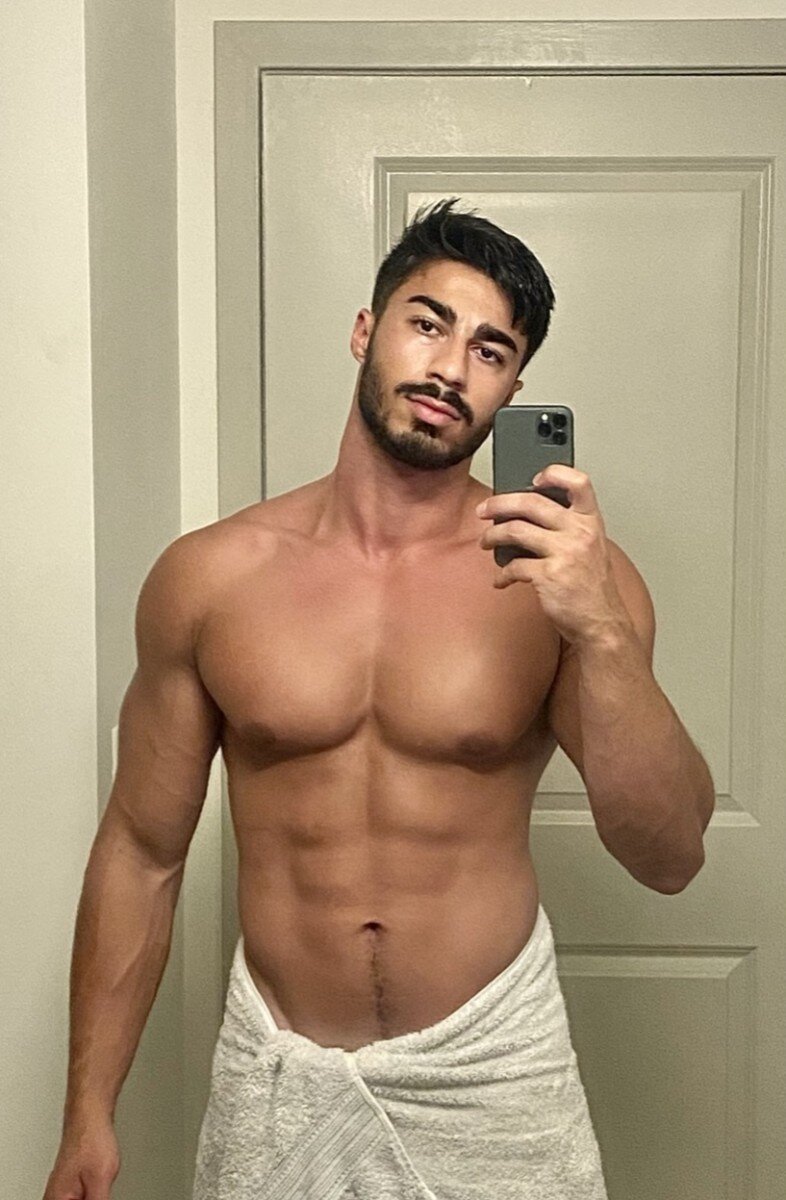 Mosaffari (@mosaffari), OnlyFans creator