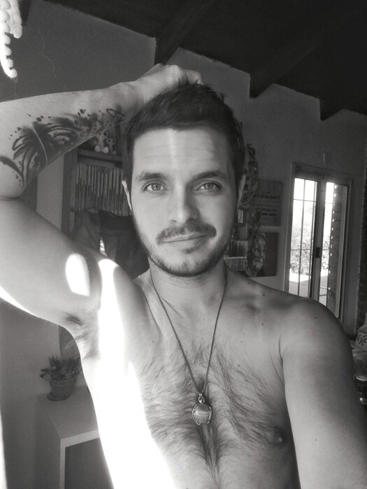 Mrdynamiteok (@mrdynamiteok), OnlyFans creator