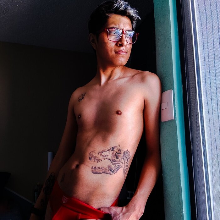 Mrelisaurio (@mrelisaurio), OnlyFans creator
