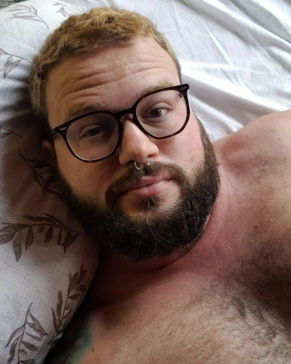 Mreros88 (@mreros88), OnlyFans creator
