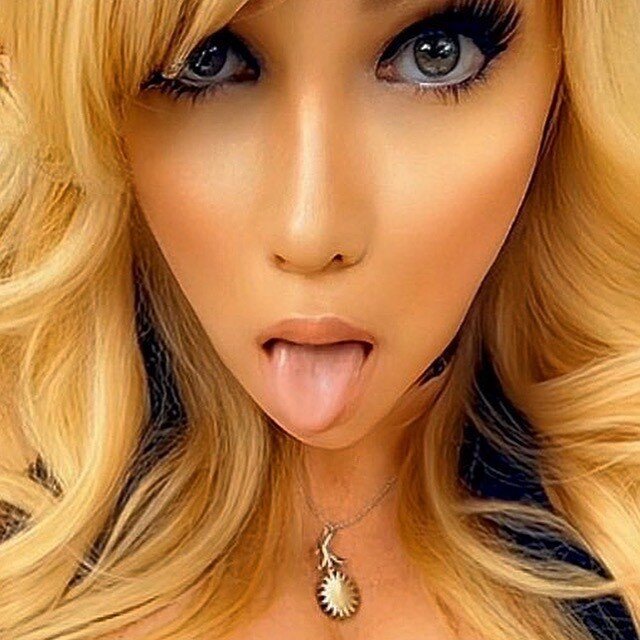 Mrskellypierce (@mrskellypierce), OnlyFans creator
