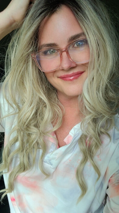 Mrsloveydoveyxo (@mrsloveydoveyxo), OnlyFans creator
