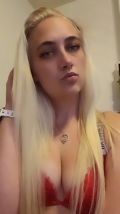 Mrsnatural517 (@mrsnatural517), OnlyFans creator