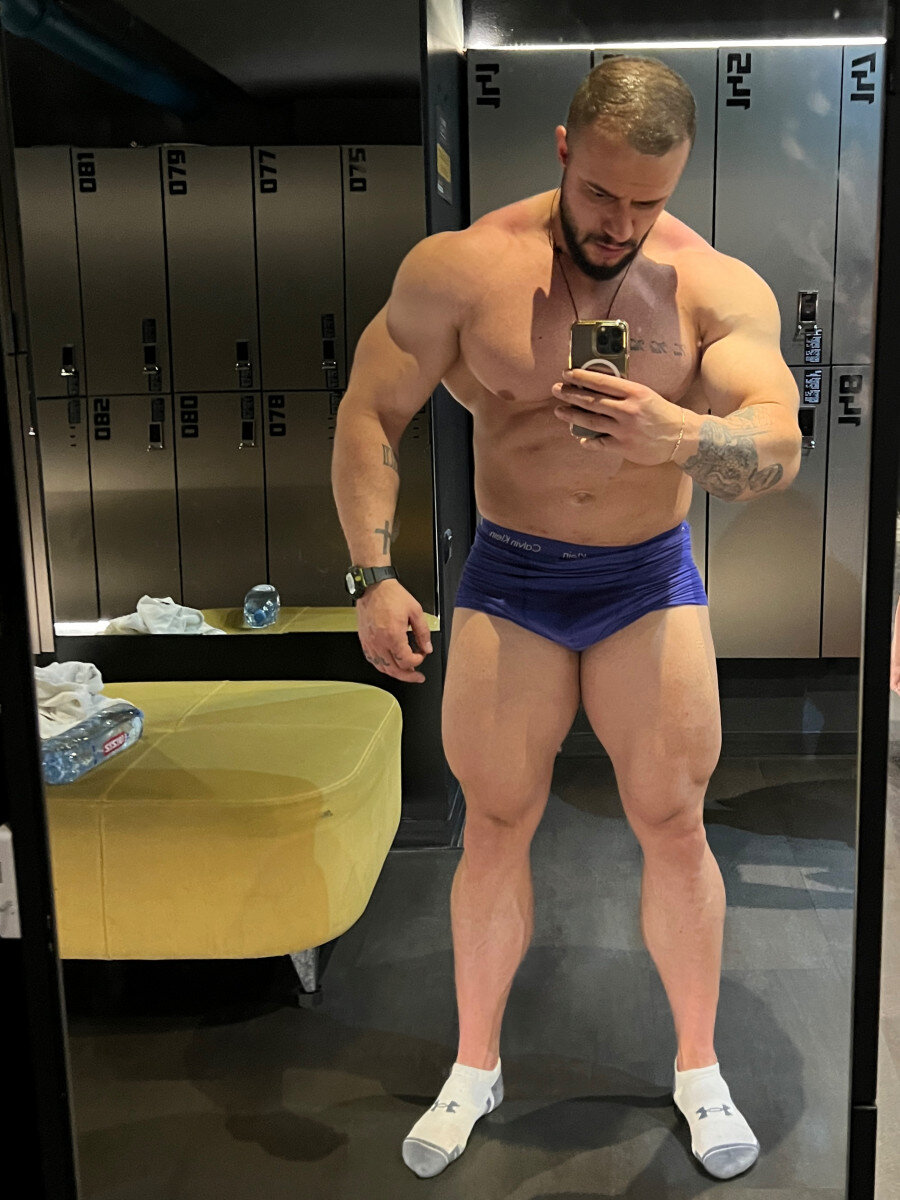 Mrst92 (@mrst92), OnlyFans creator