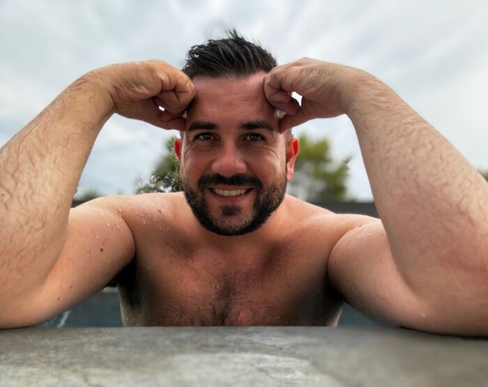 Mrtaylorrobertsub (@mrtaylorrobertsub), OnlyFans creator