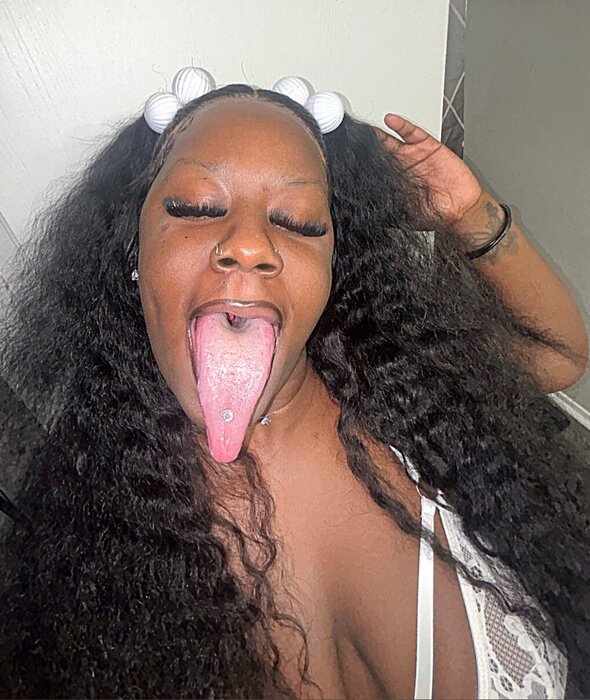 Mslongtongue20 (@ms.longtongue2.0), OnlyFans creator
