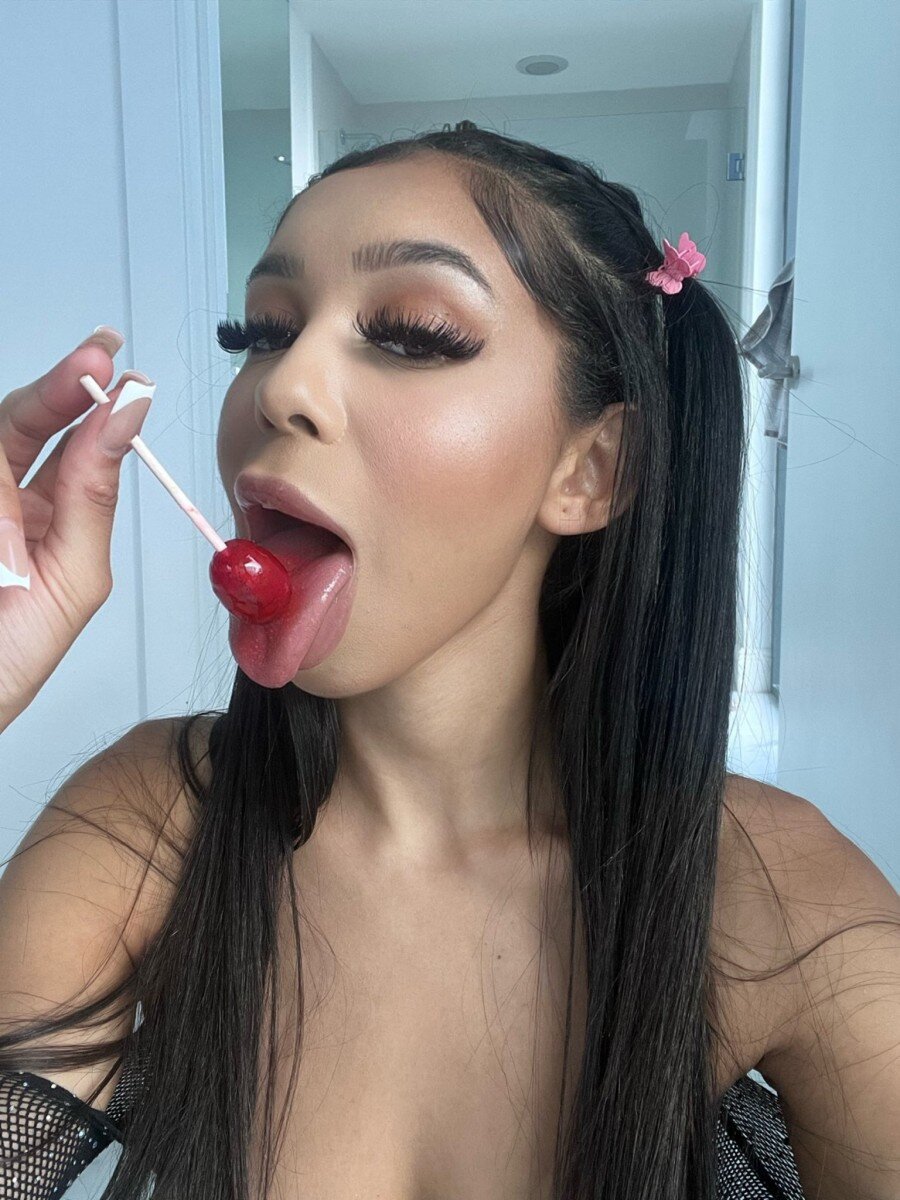 Mslatinavalentina (@ms_latina_valentina), OnlyFans creator