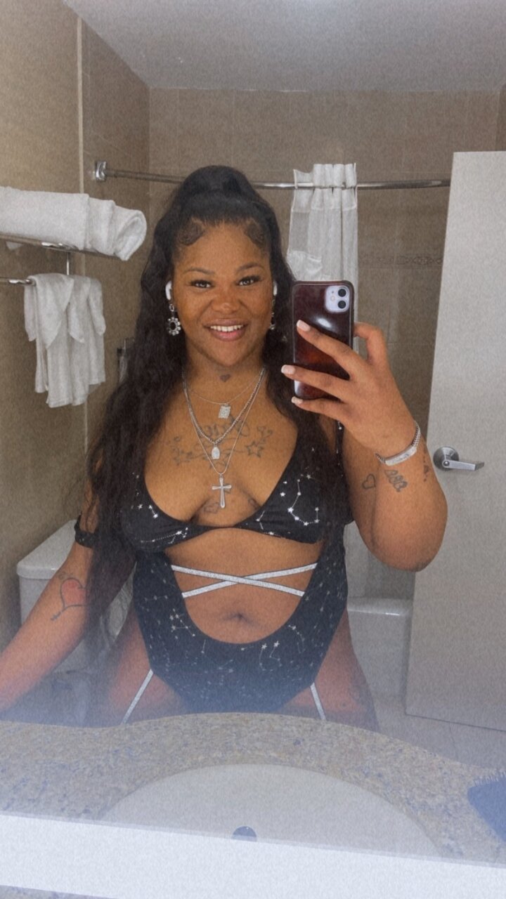 Mscarmellabella (@mscarmellabella), OnlyFans creator