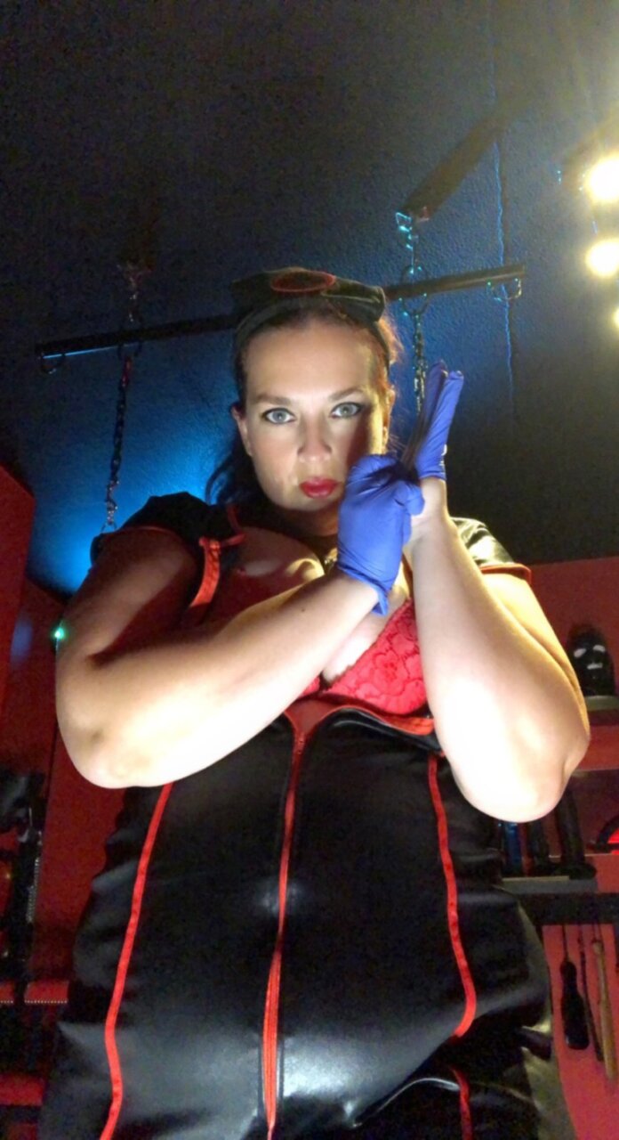 Mslucysroom (@mslucysroom), OnlyFans creator