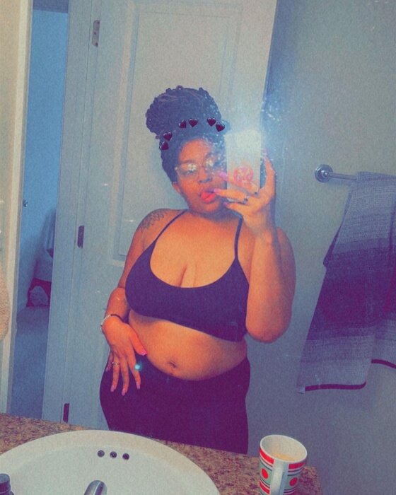 Mspeacheess (@mspeacheess), OnlyFans creator