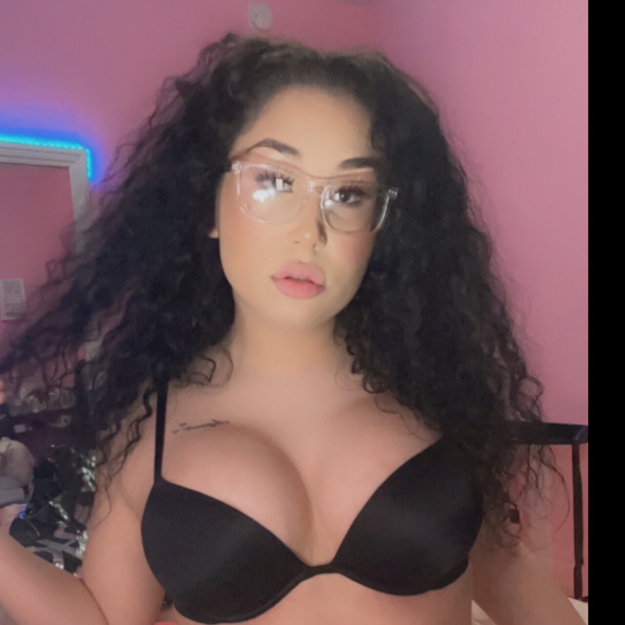 Mspeachy22 (@mspeachy22), OnlyFans creator