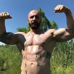 Muscleviking (@muscle_viking), OnlyFans creator