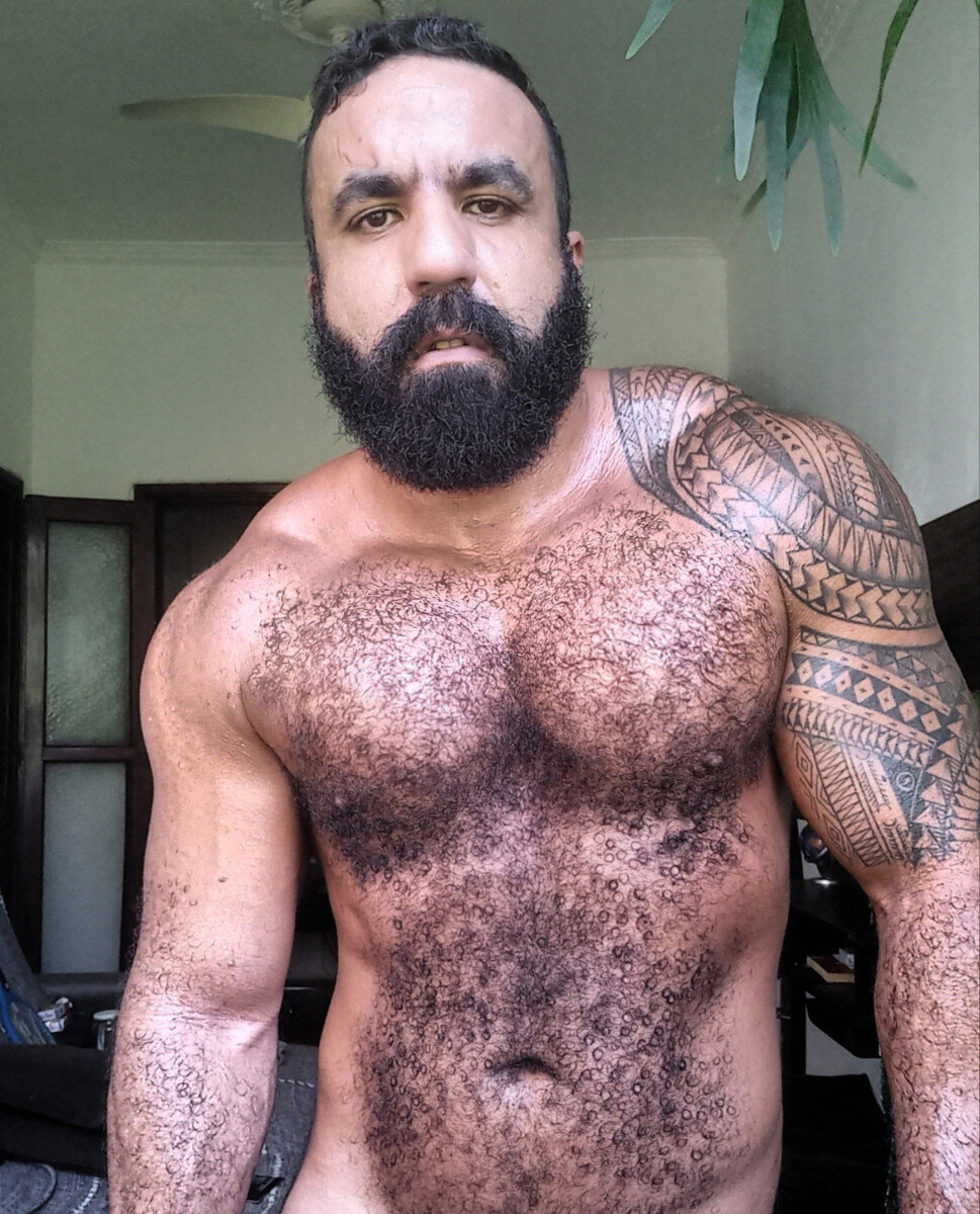 Musclebearbrazil (@musclebearbrazil), OnlyFans creator