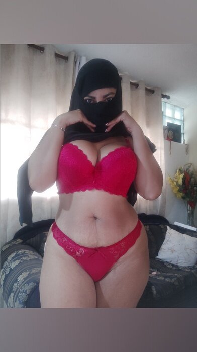 Muslimwifexxx (@muslimwifexxx), OnlyFans creator