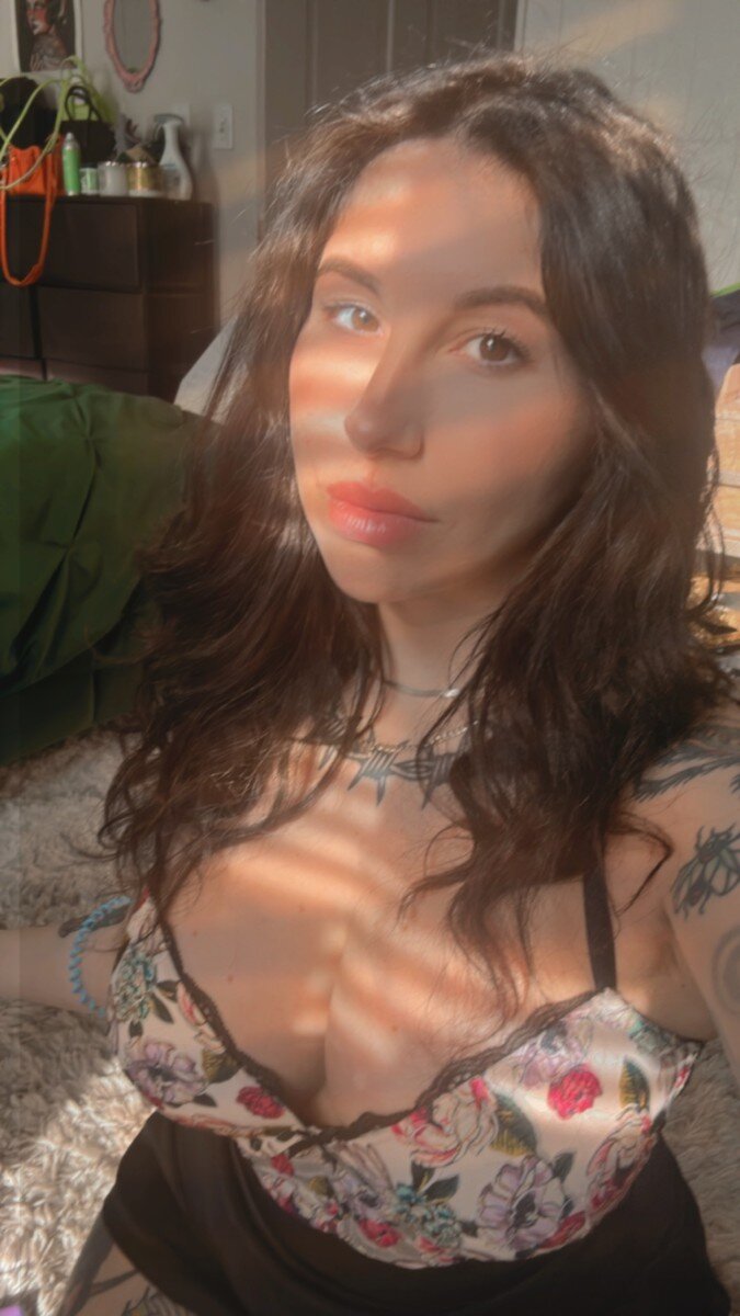 Mvdeofhoney (@mvdeofhoney), OnlyFans creator