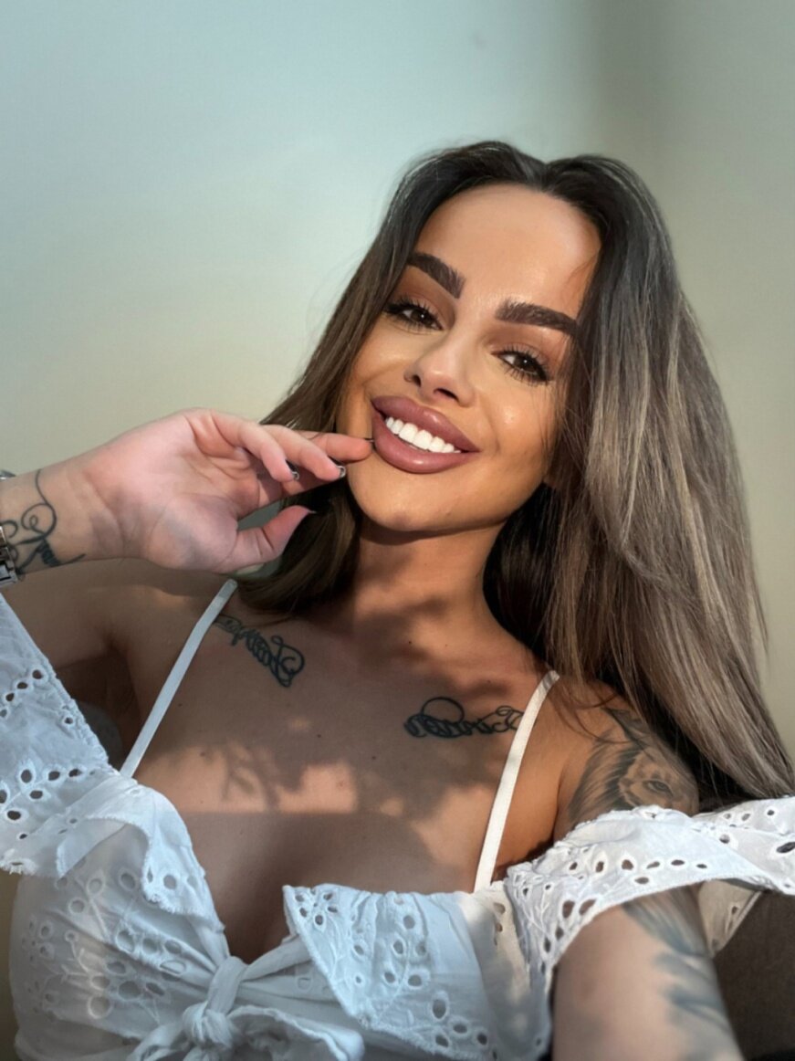 Mvradova (@mvradova), OnlyFans creator