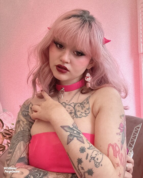 Mxwillowneptune (@mxwillowneptune), OnlyFans creator