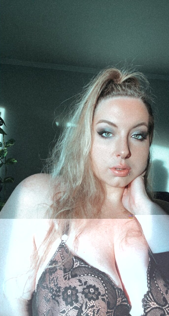 Mxxedchaos (@mxxedchaos), OnlyFans creator