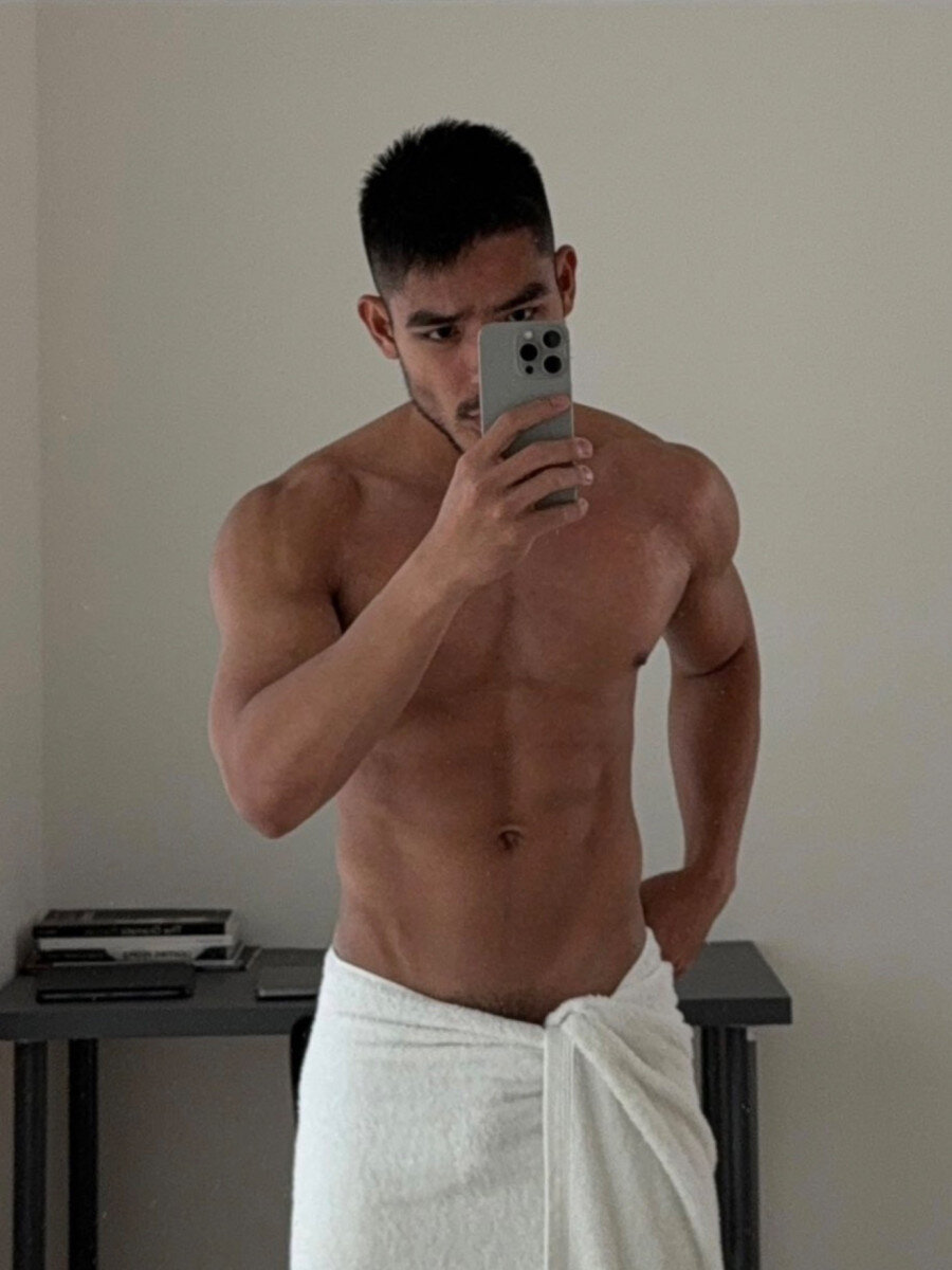 Mxxxmdl (@mxxxmdl), OnlyFans creator