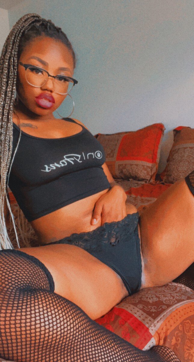 Myalove13 (@mya_love13), OnlyFans creator