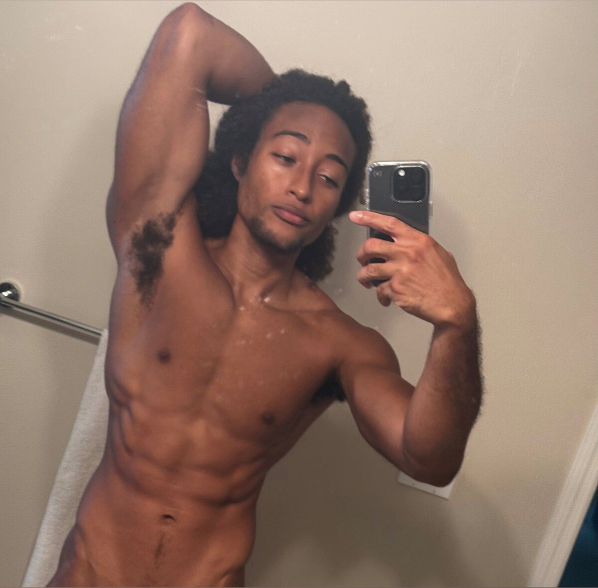 Mylesisperfect (@myles_isperfect), OnlyFans creator