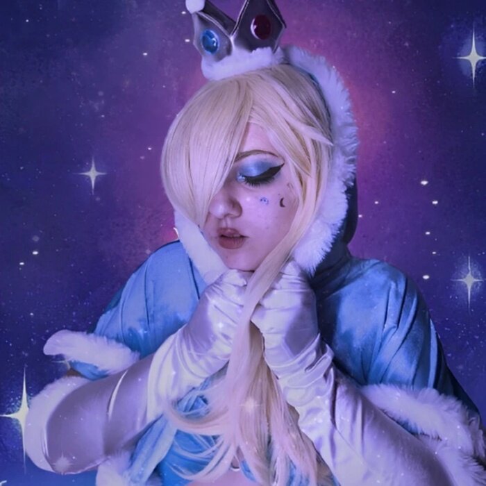 Myra (@myracosplay), OnlyFans creator