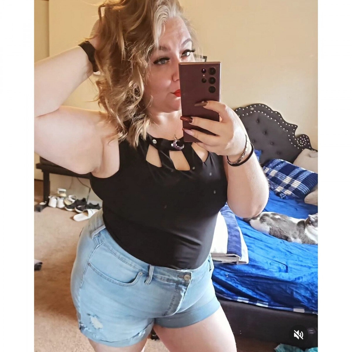 Mzbackwoods (@mzbackwoods), OnlyFans creator