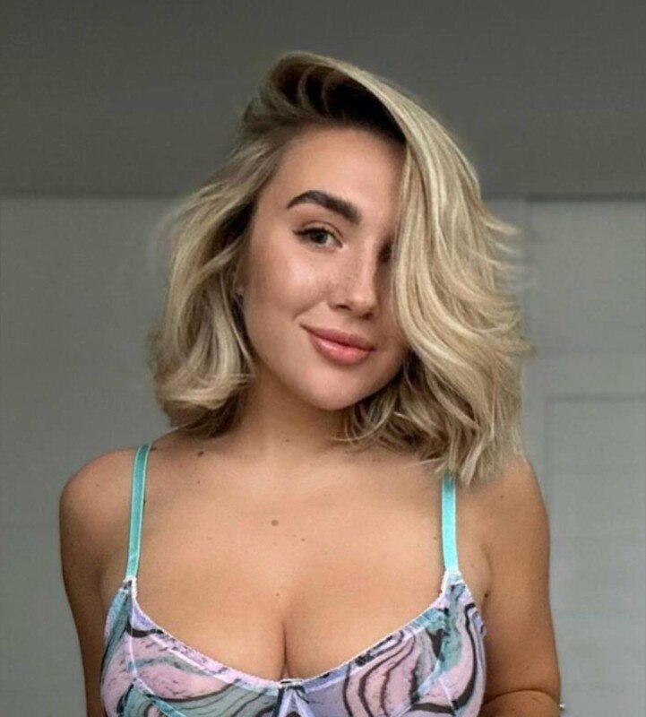 Nadinfox (@nadin_fox), OnlyFans creator