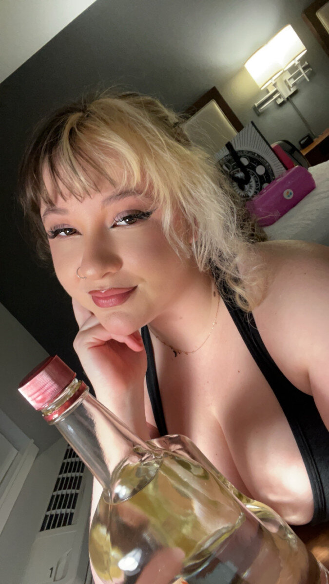 Nadyabelyana (@nadyabelyana), OnlyFans creator