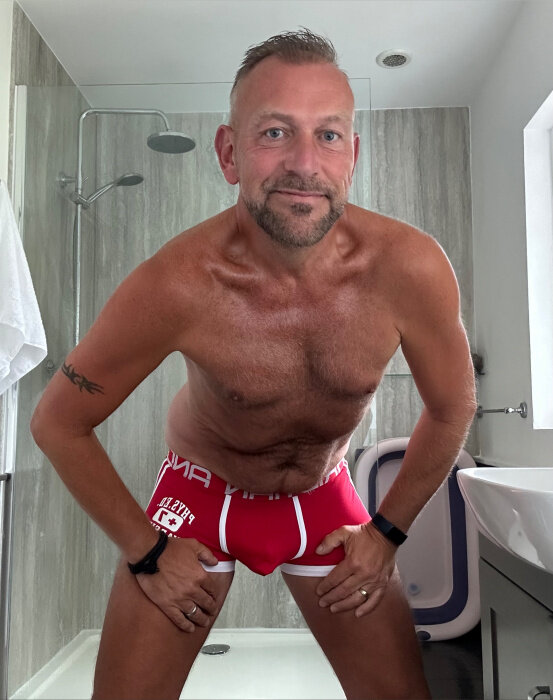 Nakedboyj69 (@nakedboyj69), OnlyFans creator