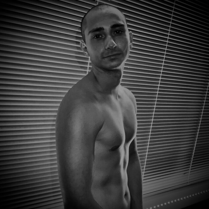 Nakedkirk (@nakedkirk), OnlyFans creator