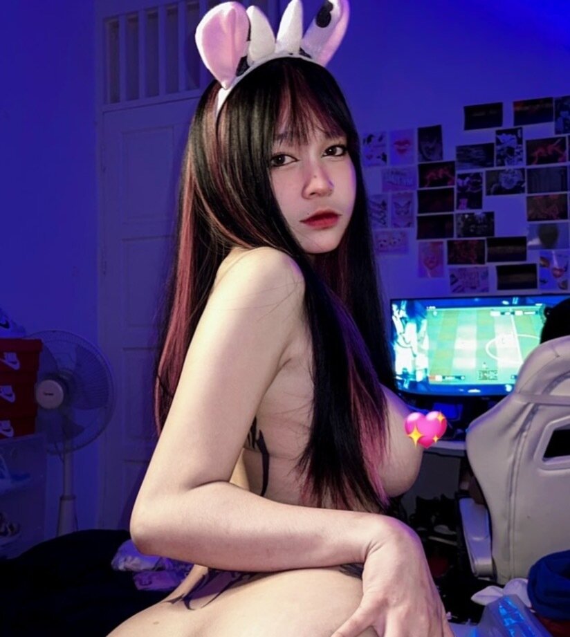 Namii11455 (@namii11455), OnlyFans creator