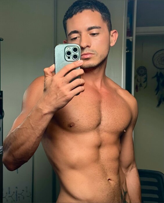 Nanoargentino (@nanoargentino), OnlyFans creator