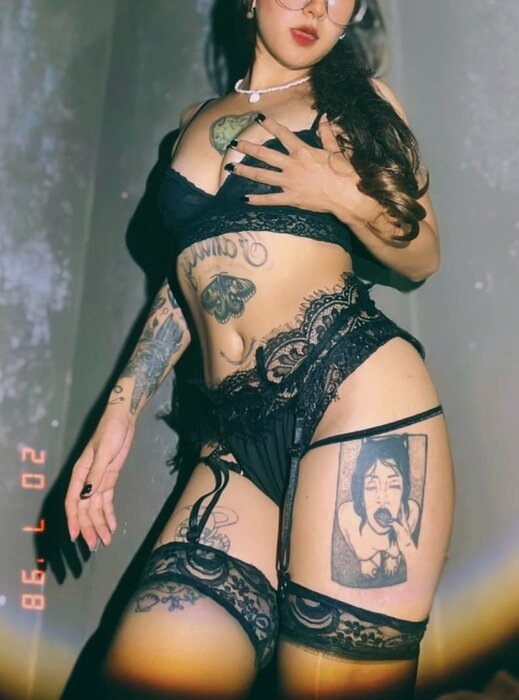 Natashanaughtyxxx (@natashanaughtyxxx), OnlyFans creator