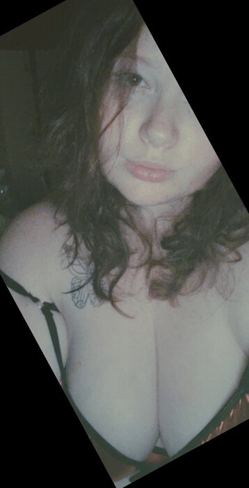 Natrgrlging11 (@natrgrlging11), OnlyFans creator