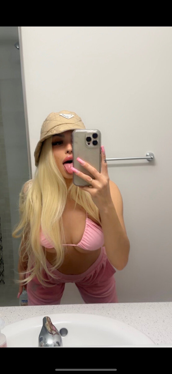 Naughtinatt (@naughtinatt), OnlyFans creator
