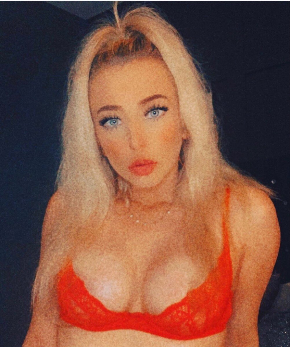 Naughtyjess (@naughty-jess), OnlyFans creator