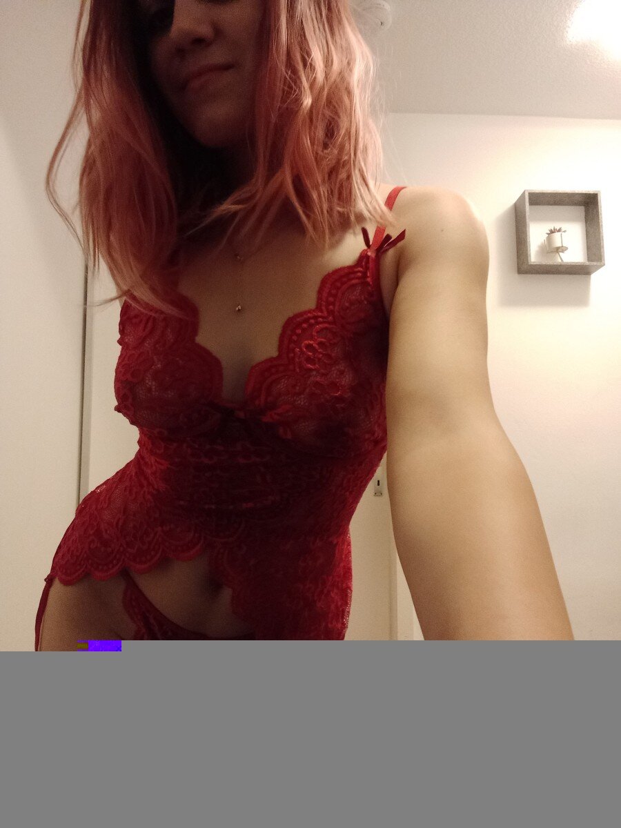 Naughtygirl18xx (@naughty.girl18xx), OnlyFans creator