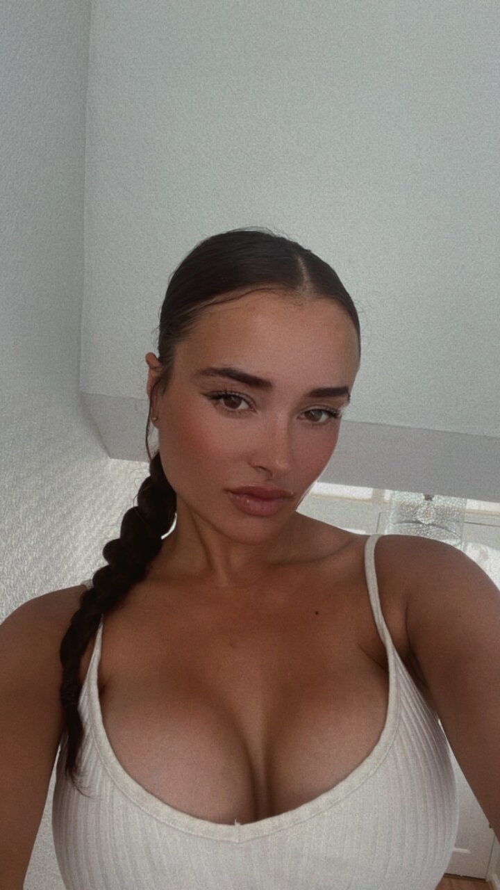 Naughty12988 (@naughty12988), OnlyFans creator
