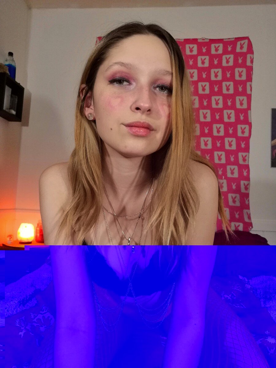 Sophia (@nectardefleur), OnlyFans creator