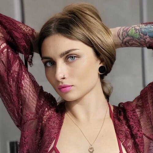 Nellyvalhalla (@nellyvalhalla), OnlyFans creator