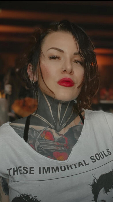 Neonvoid (@neonvoid), OnlyFans creator