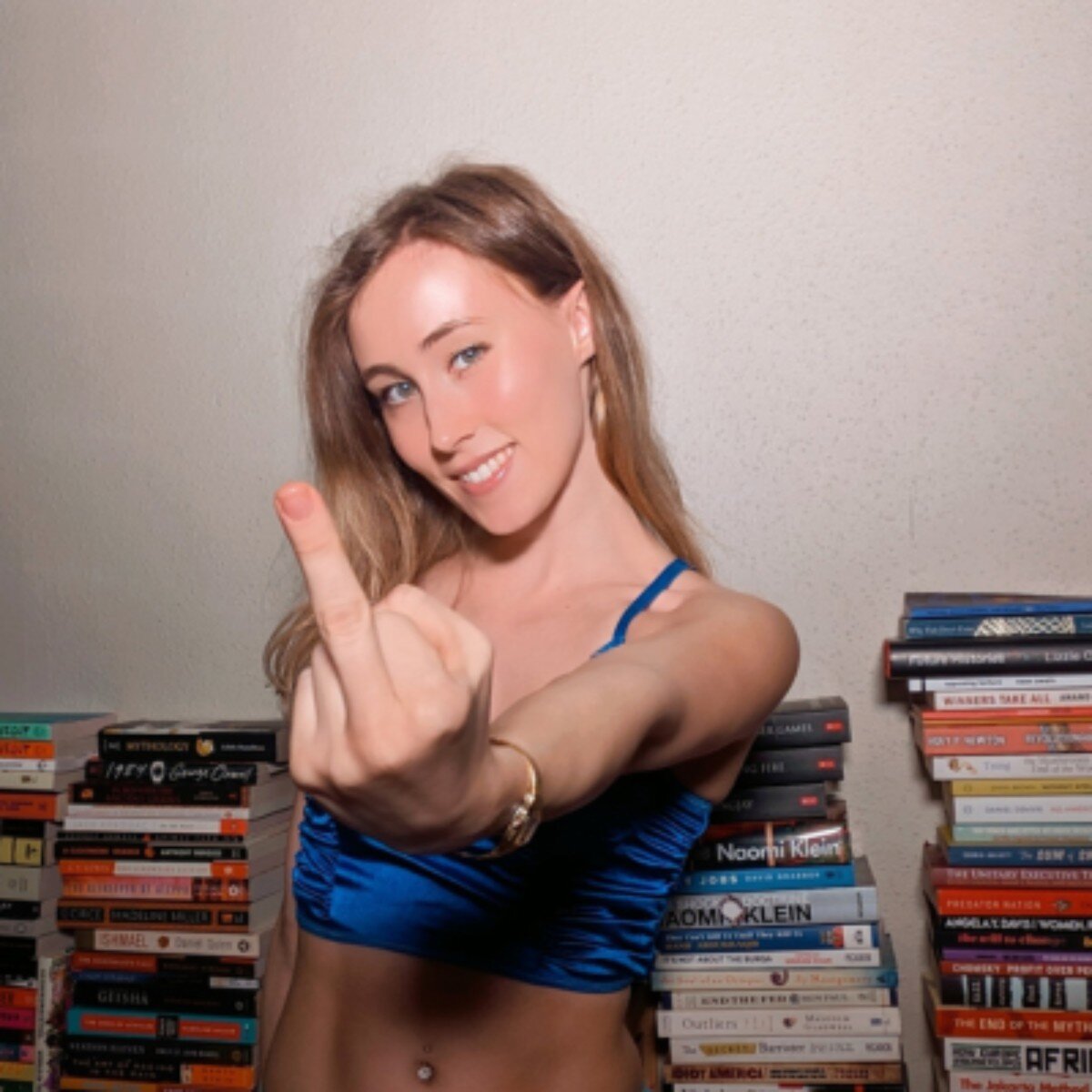 Nerdnextdoorx (@nerdnextdoorx), OnlyFans creator